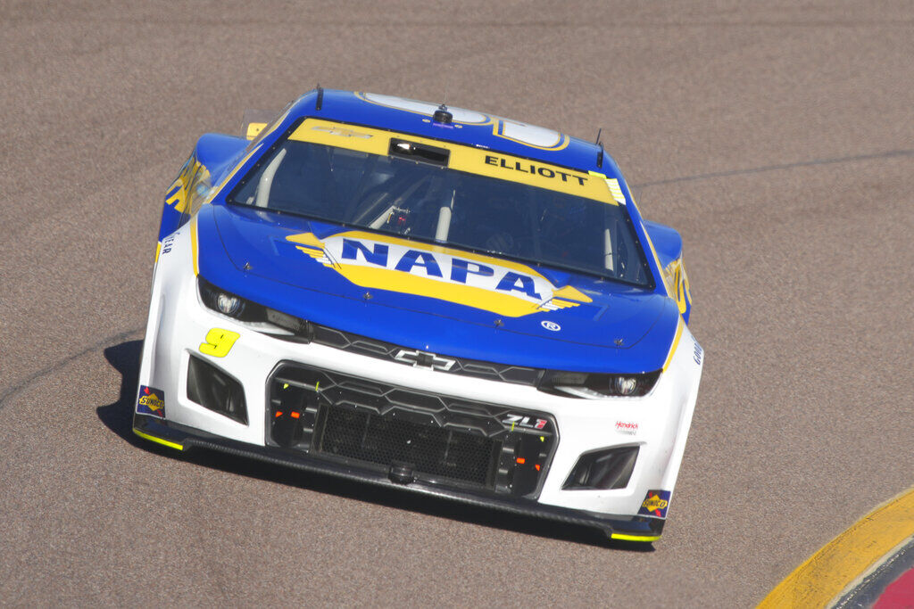 NASCAR Phoenix Auto Racing